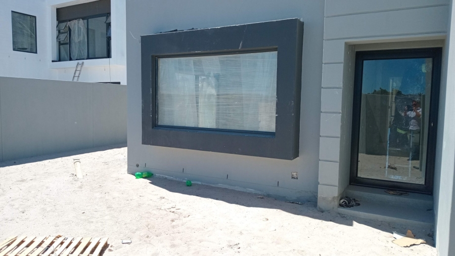 4 Bedroom Property for Sale in Sandown Western Cape